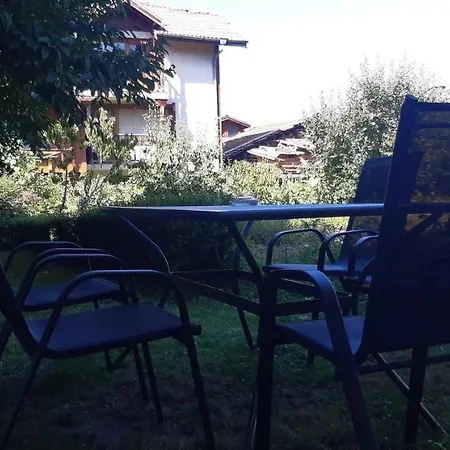 Lejlighed Yunchov Guest House *